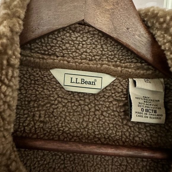 L.L.Bean sherpa lined faux suede jacket. Size M. Brown. - Picture 5 of 11